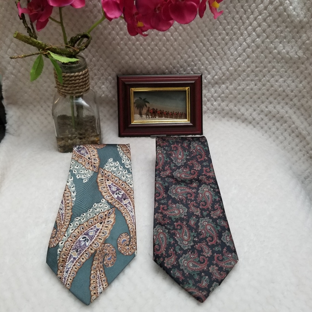 Bundle of 2 pre-loved  neckties